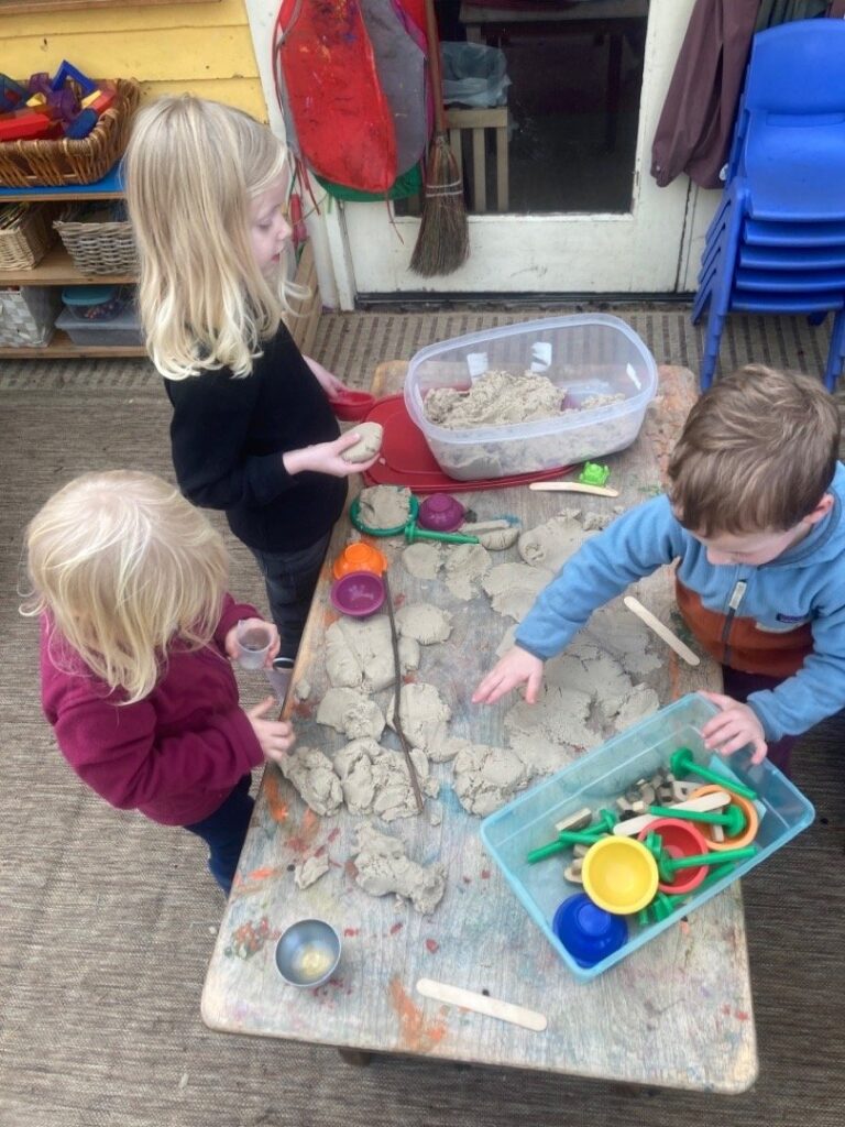 Songbirds Preschool carousel 01